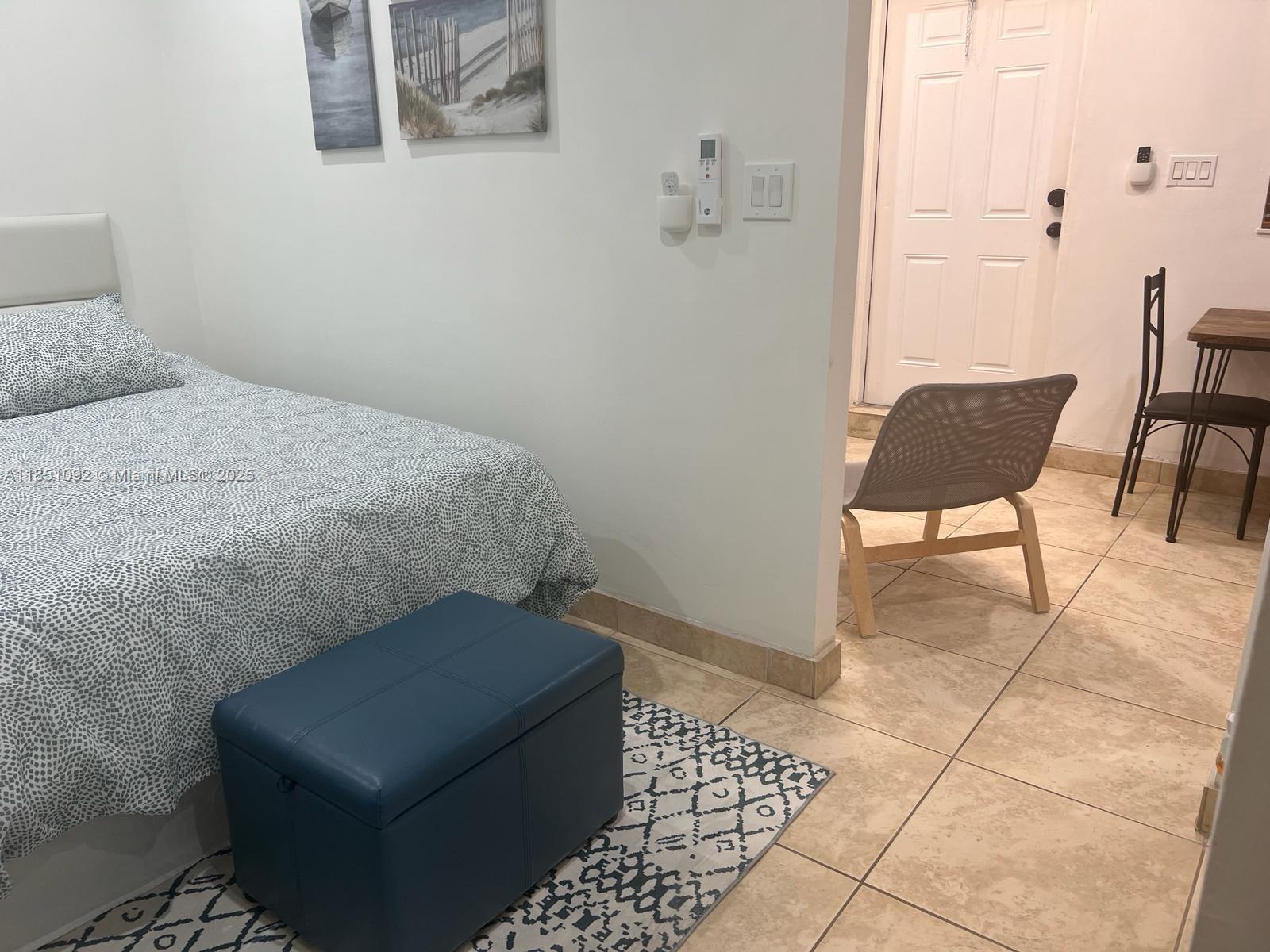 KENSINGTON PARK - Residential