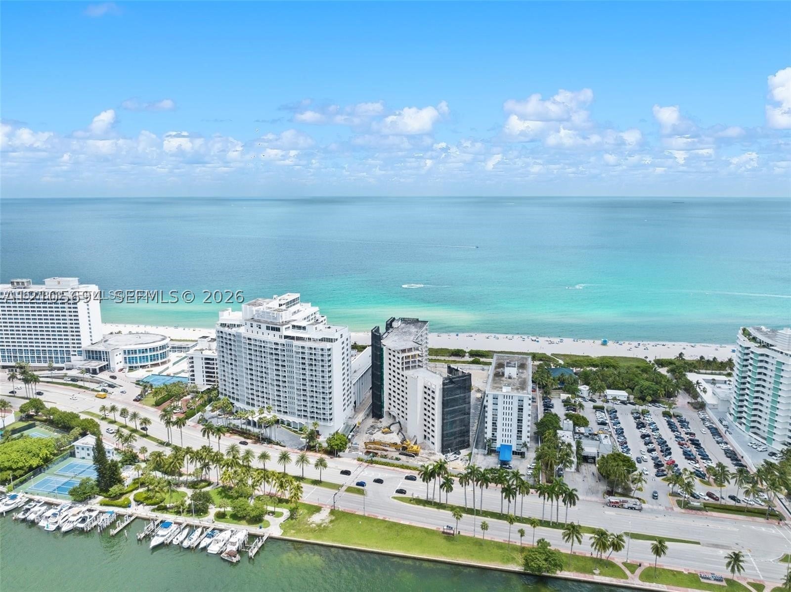 5401 Collins Ave 807