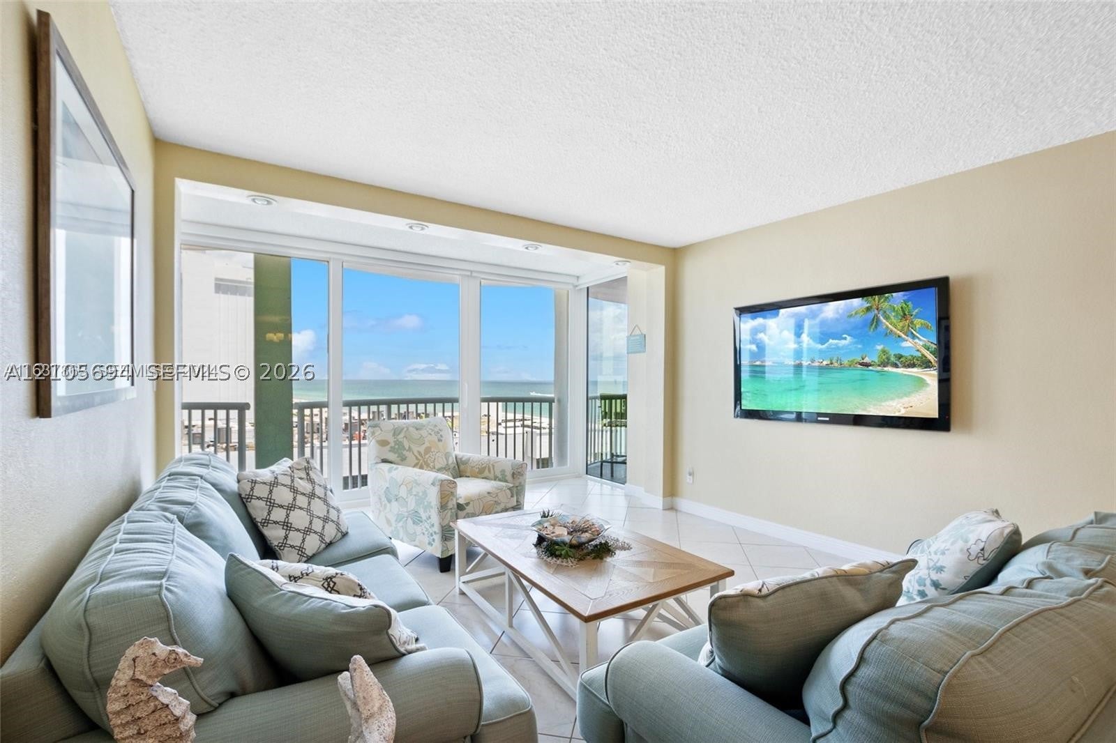 5401 Collins Ave 807