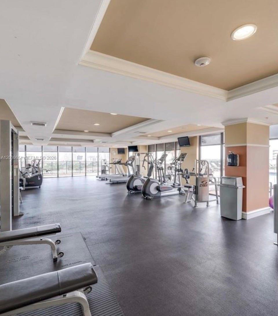 888 S Douglas Rd 917