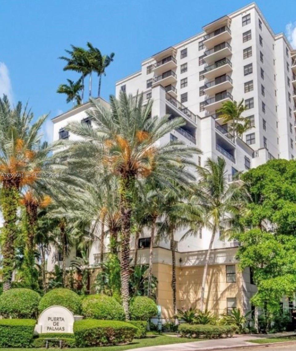 888 S Douglas Rd 917