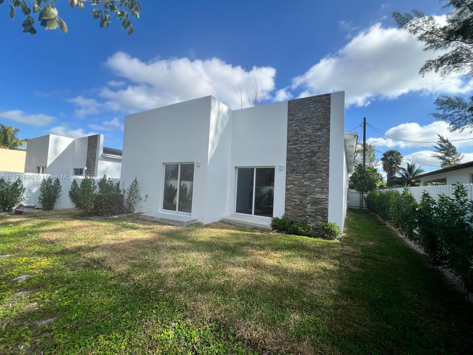 ARROWHEAD ESTATES - Residential