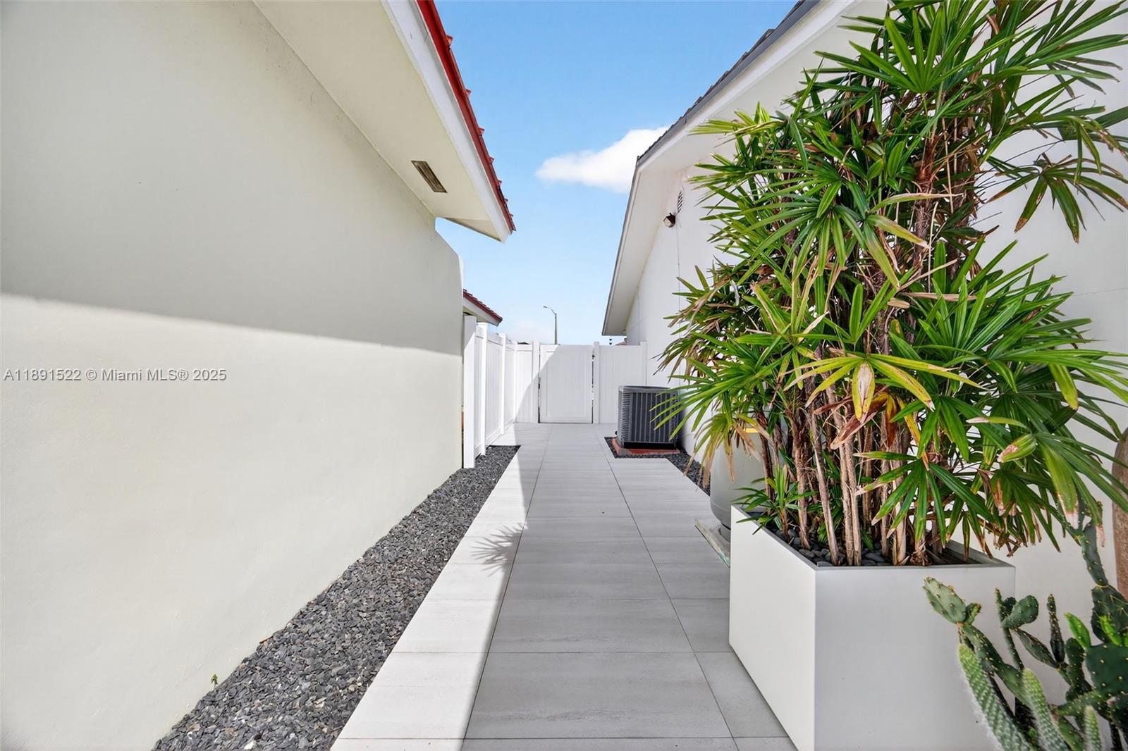 BIRD ESTATES - Residential Lease