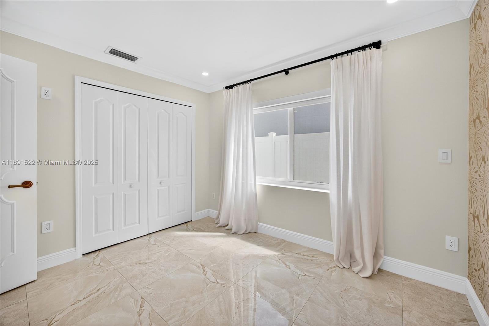 BIRD ESTATES - Residential Lease