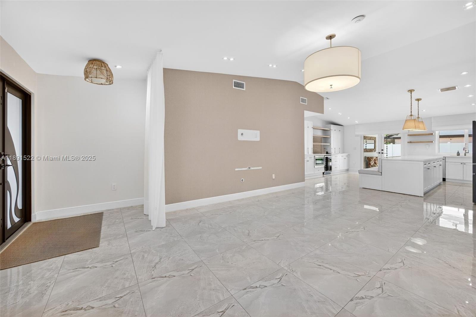 BIRD ESTATES - Residential Lease