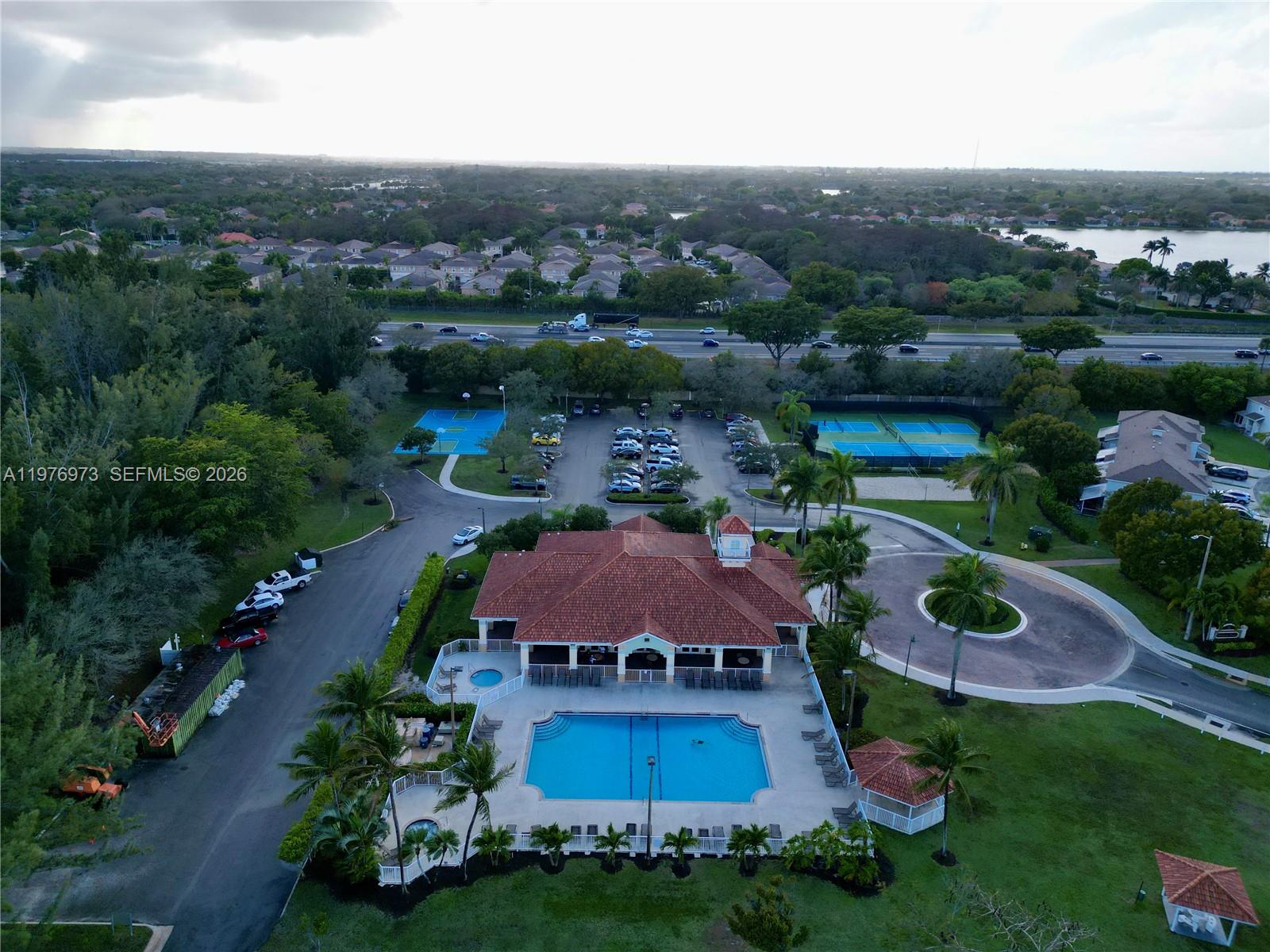 OLYMPIA & YORK RESIDENTIA - Residential