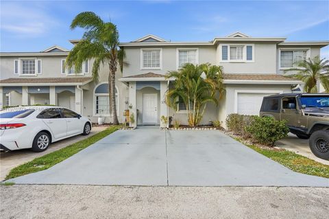 4765 SW 14th St Deerfield Beach FL 33442