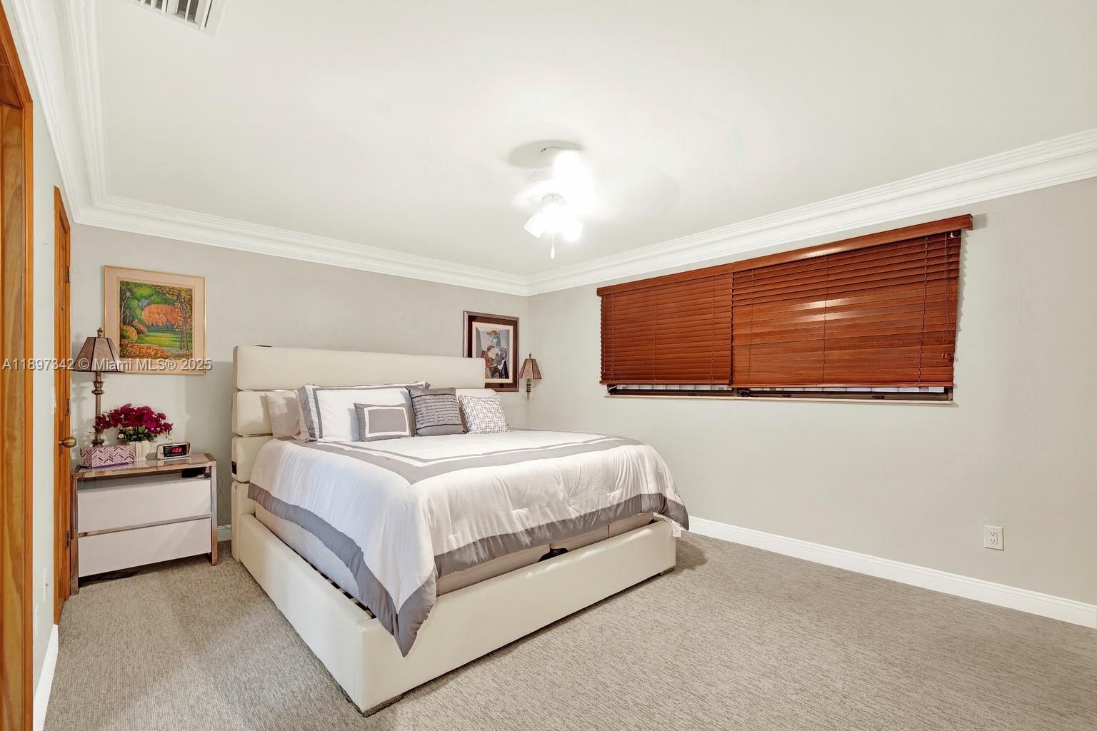 KINGS COURT WEST - Residential