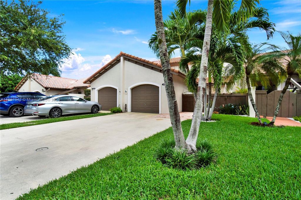 Photo of 11378 SW 86th Ln, Miami, FL 33173 (MLS # A11897342)