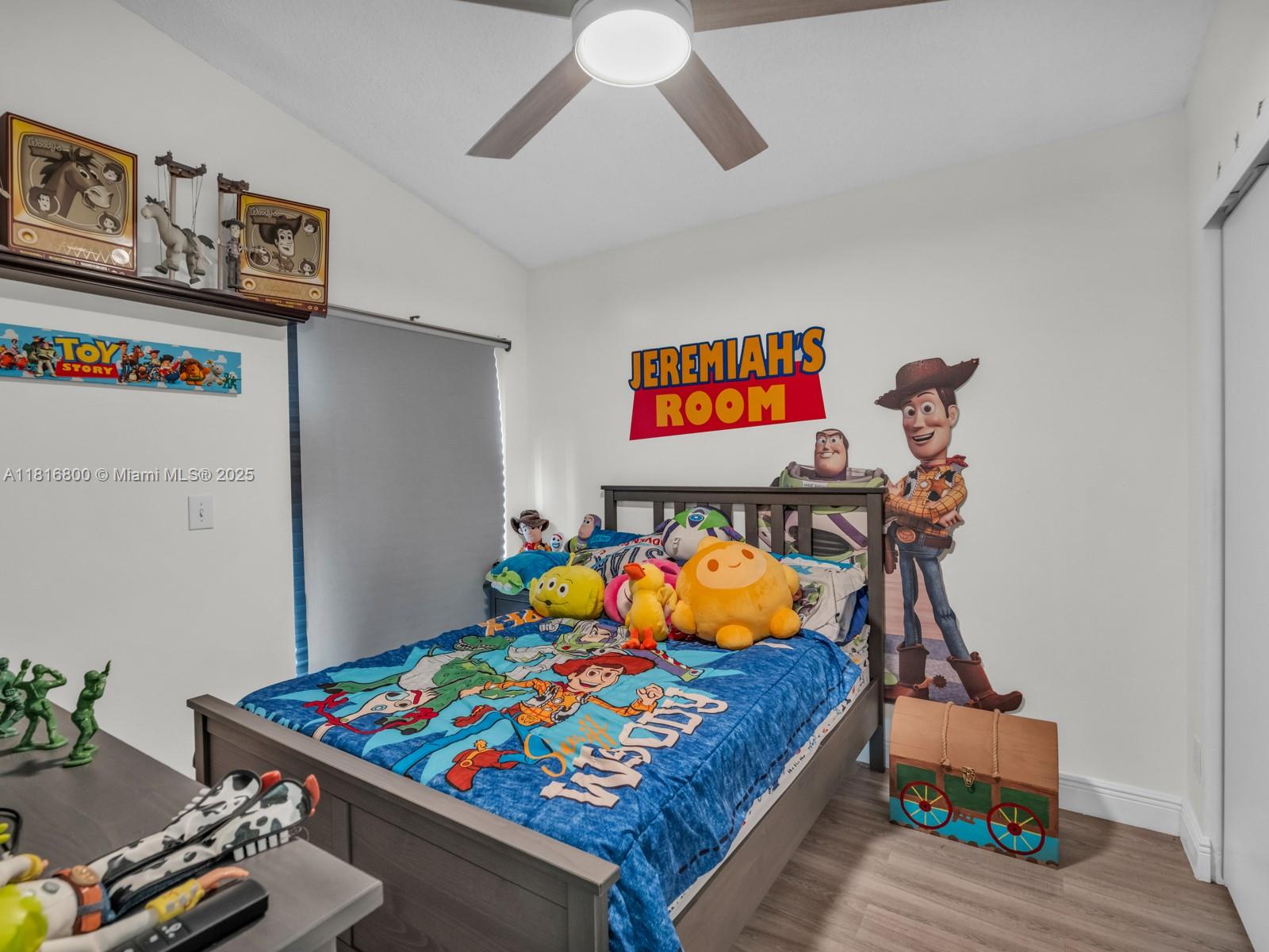 DIMENSIONS NORTH AT CHAPE - Residential