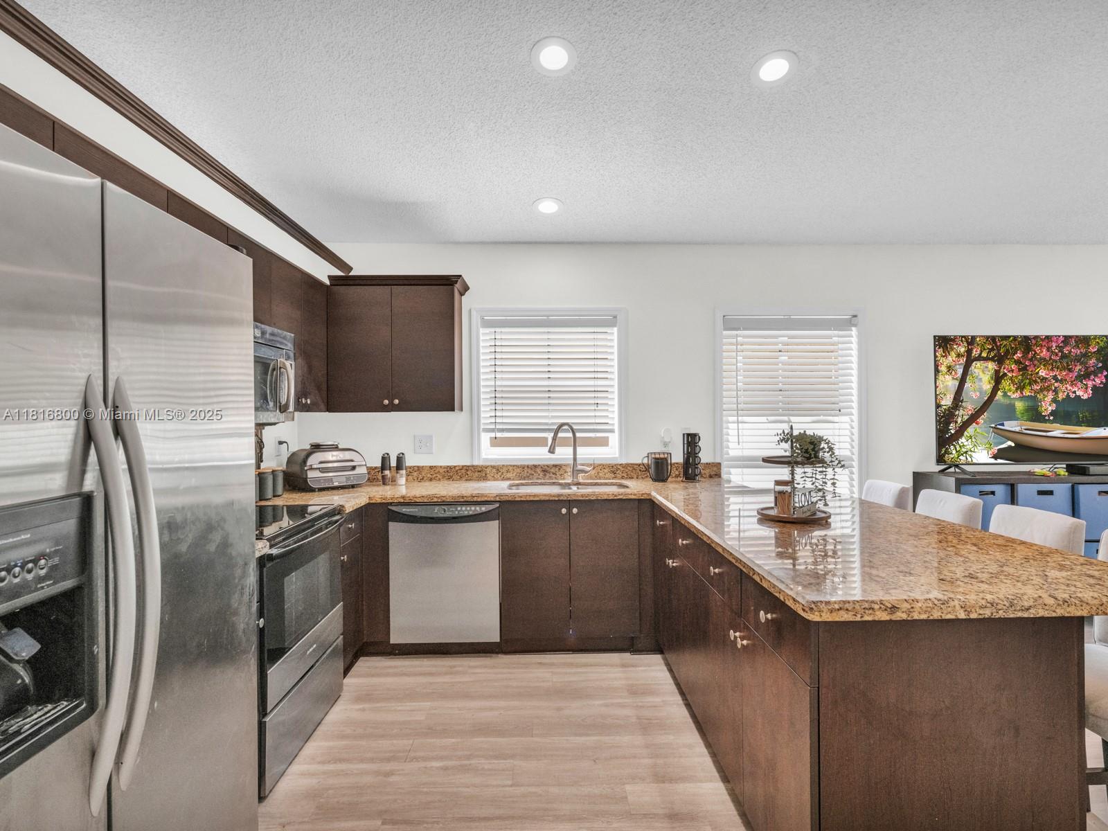 DIMENSIONS NORTH AT CHAPE - Residential