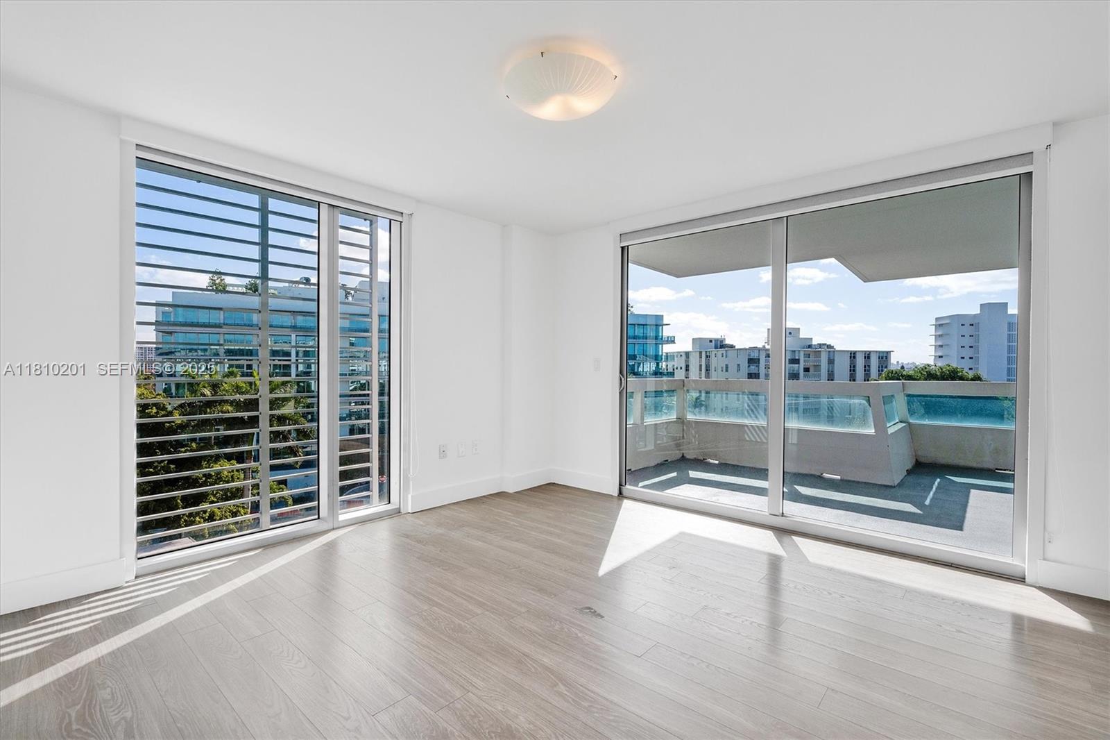 BAY HARBOR CLUB CONDO - Residential