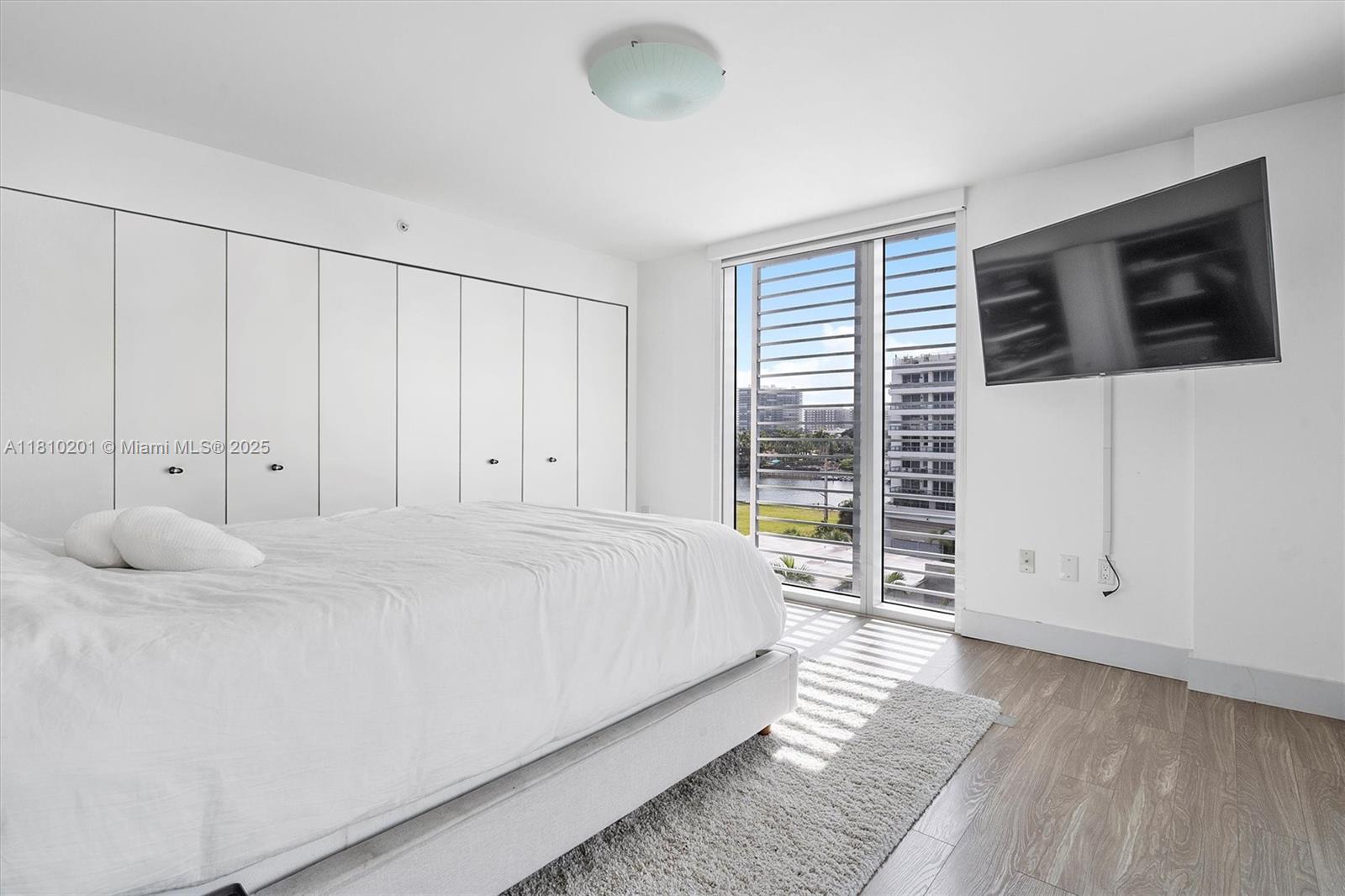 BAY HARBOR CLUB CONDO - Residential