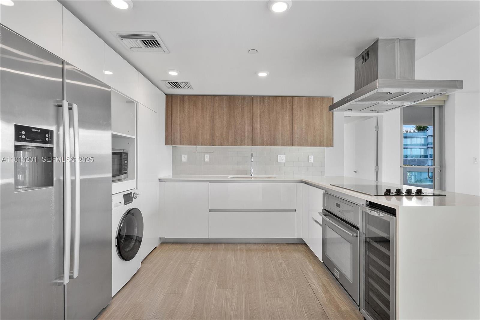 BAY HARBOR CLUB CONDO - Residential