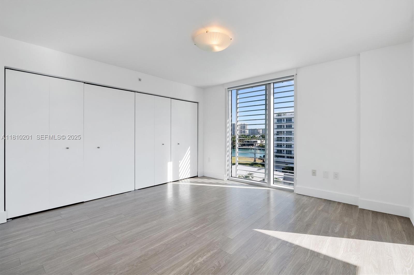 BAY HARBOR CLUB CONDO - Residential