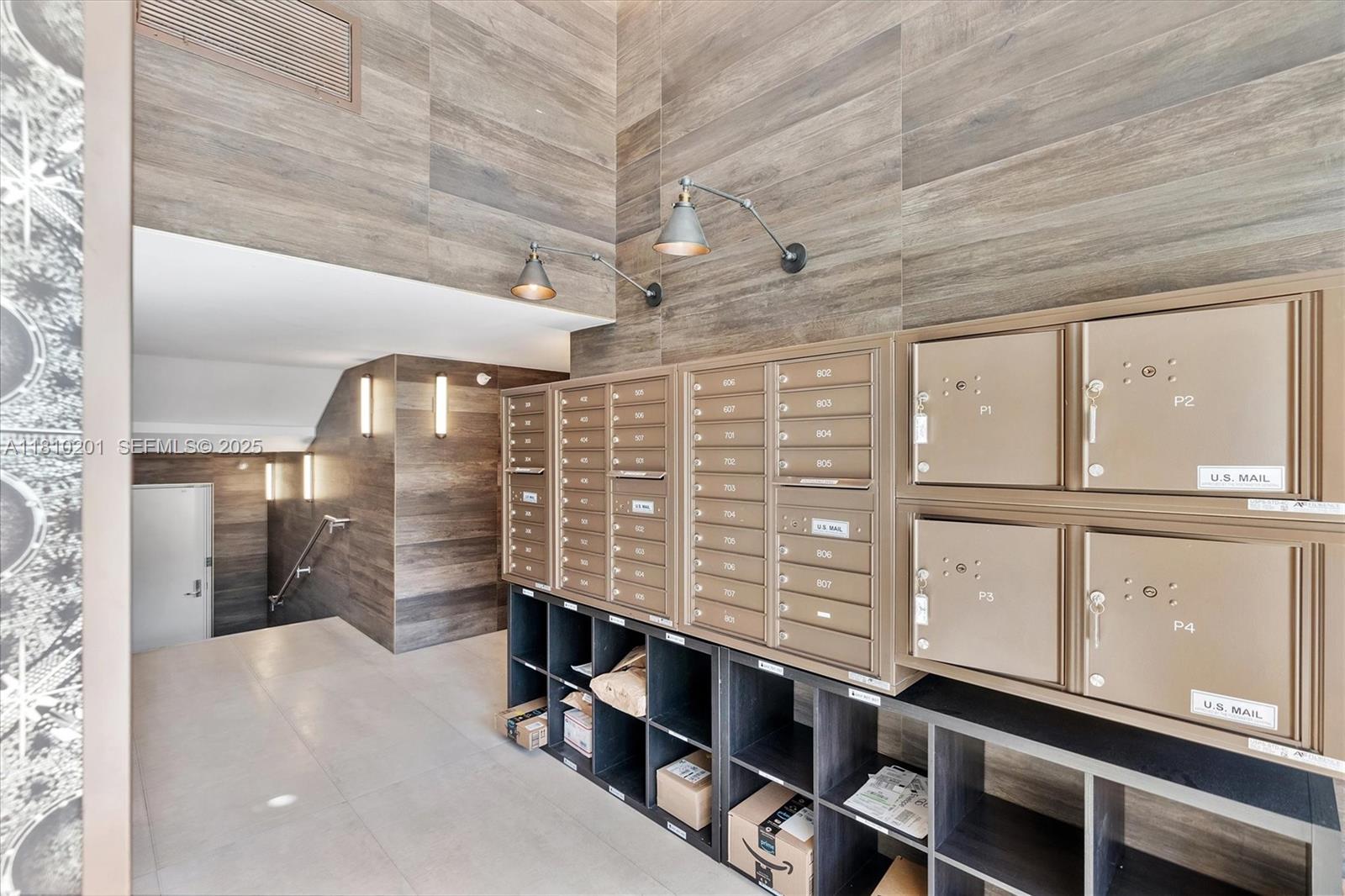 BAY HARBOR CLUB CONDO - Residential