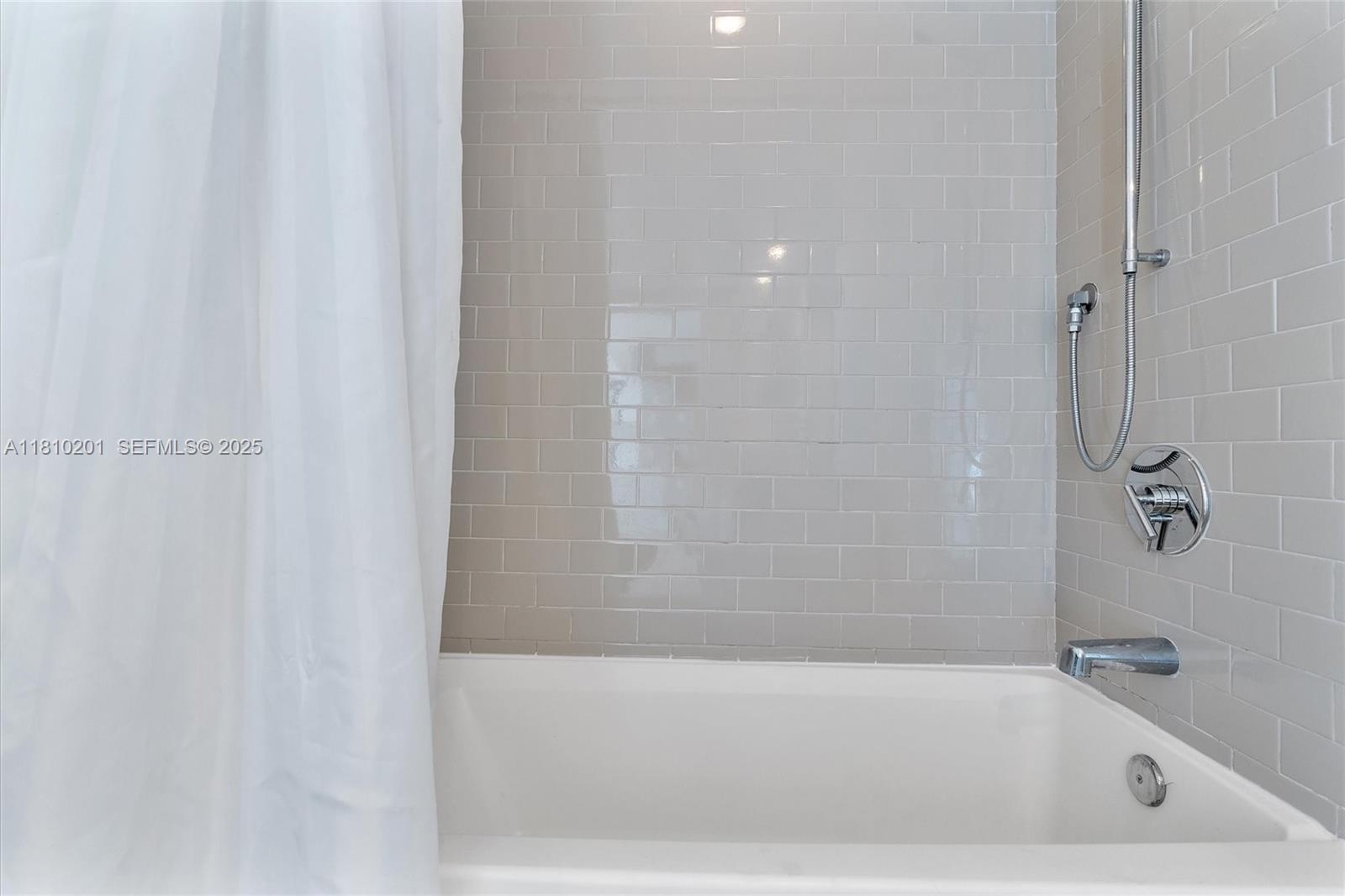 BAY HARBOR CLUB CONDO - Residential