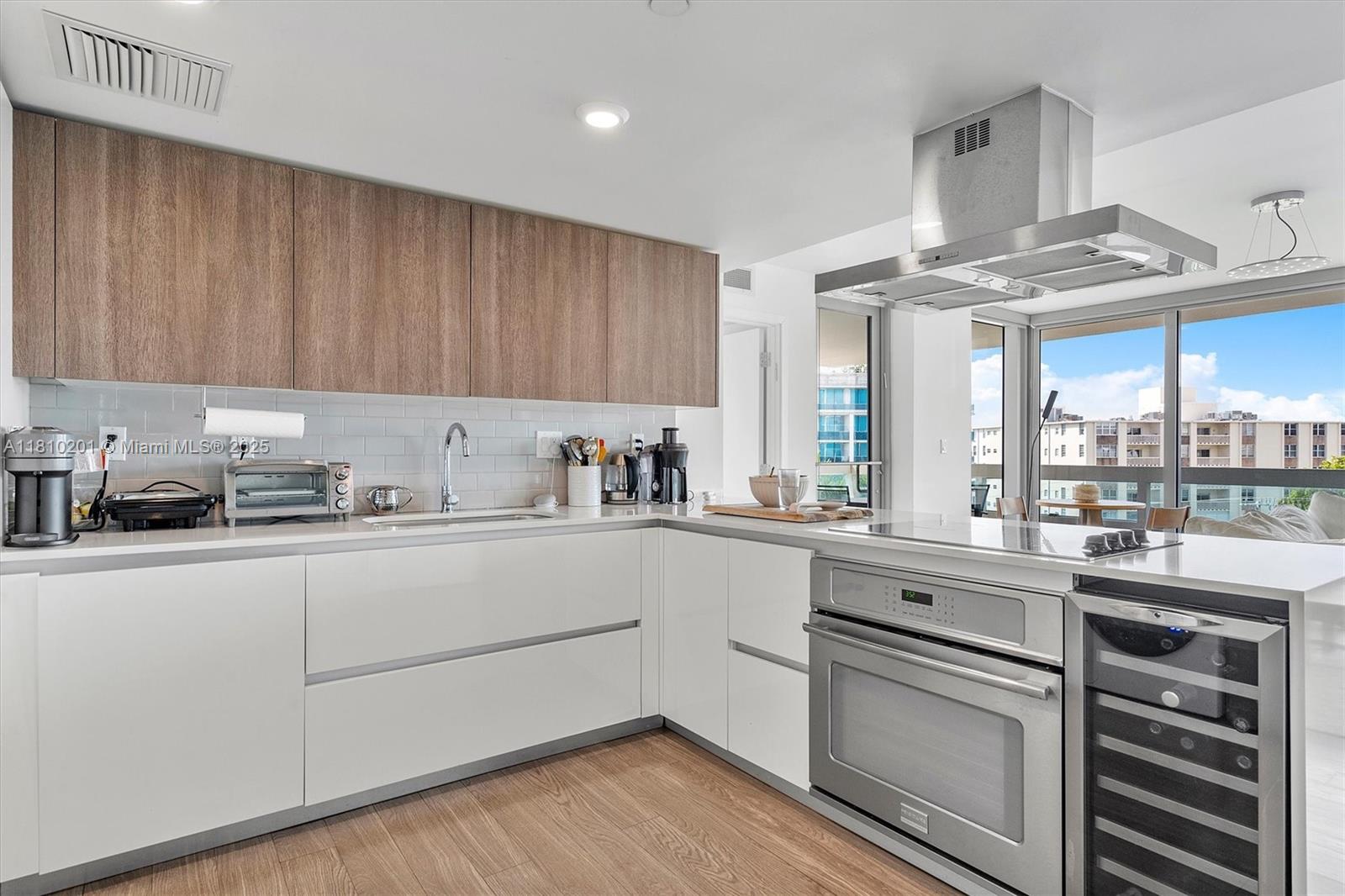 BAY HARBOR CLUB CONDO - Residential