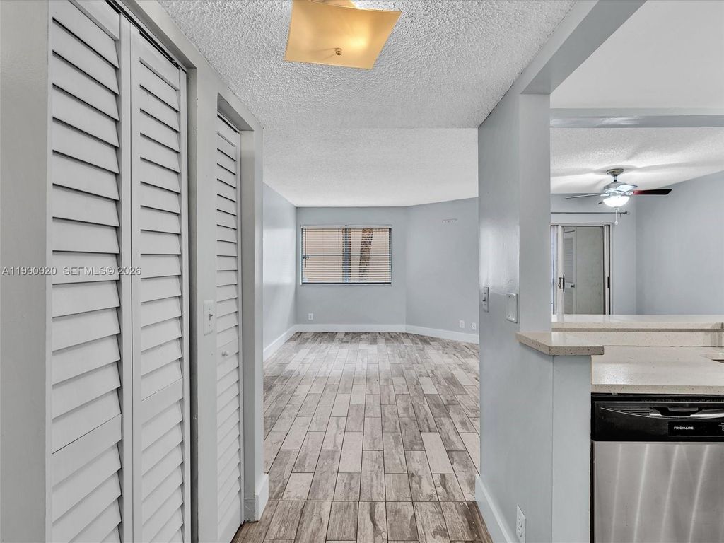 Photo of 9777 Westview Dr #1114, Coral Springs, FL 33076 (MLS # A11990920)