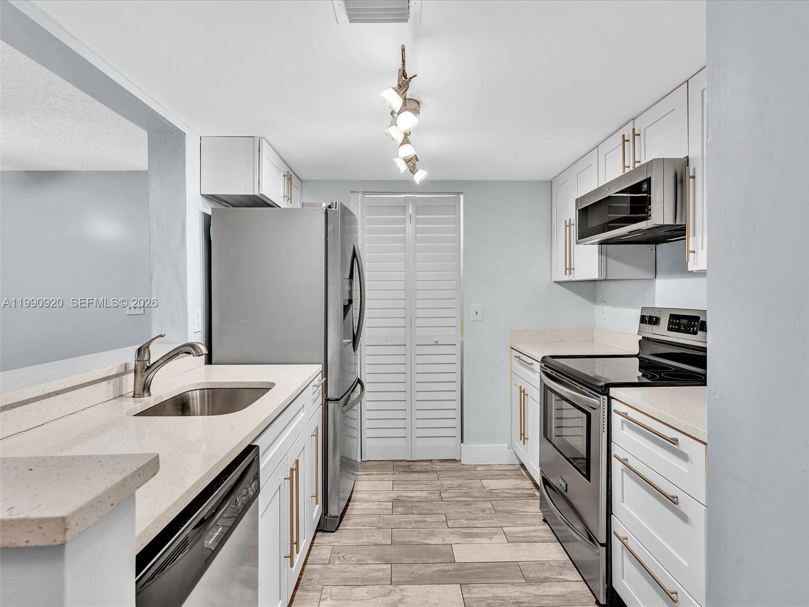 CITATION WAY CONDO - Residential Lease