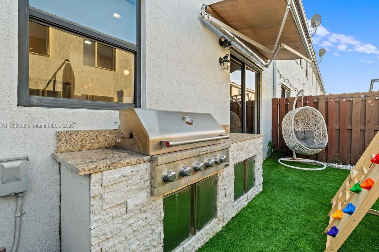 VILLA BELLO - Residential