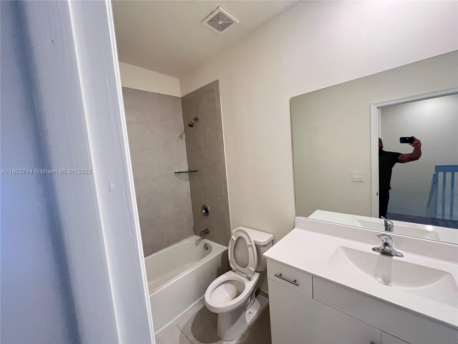 AQUABELLA NORTH - Residential