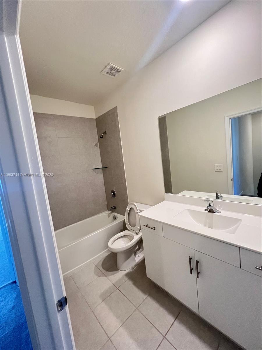 AQUABELLA NORTH - Residential