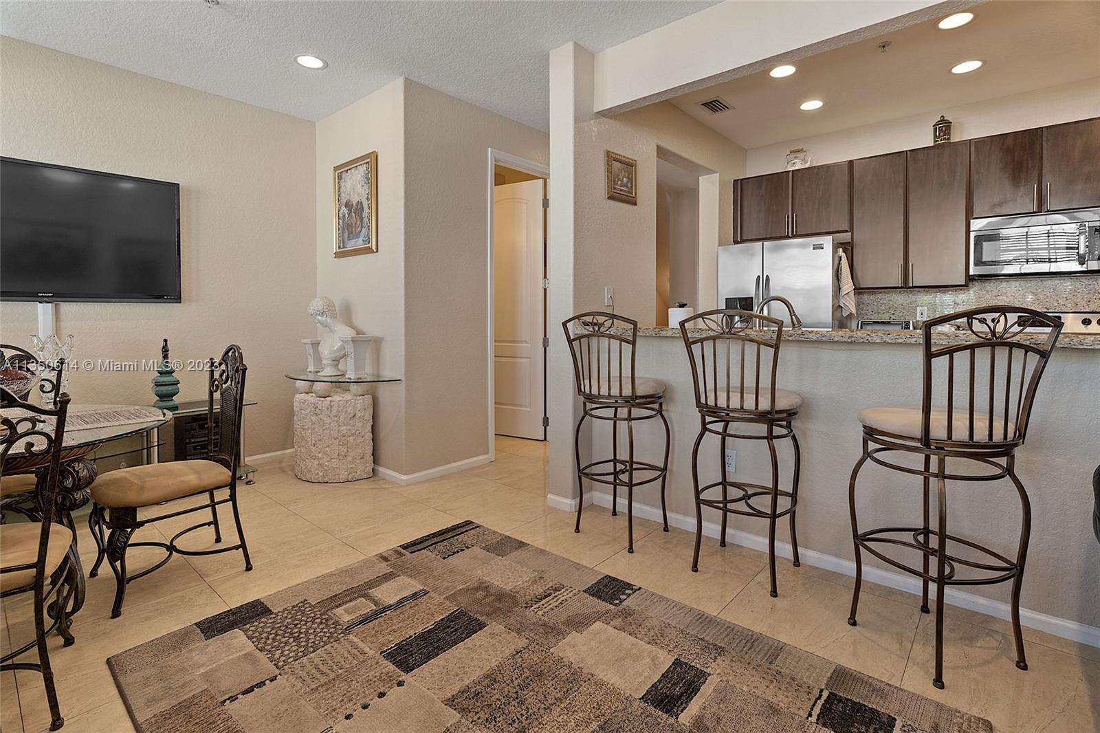 MONTCLAIR CONDO - Residential