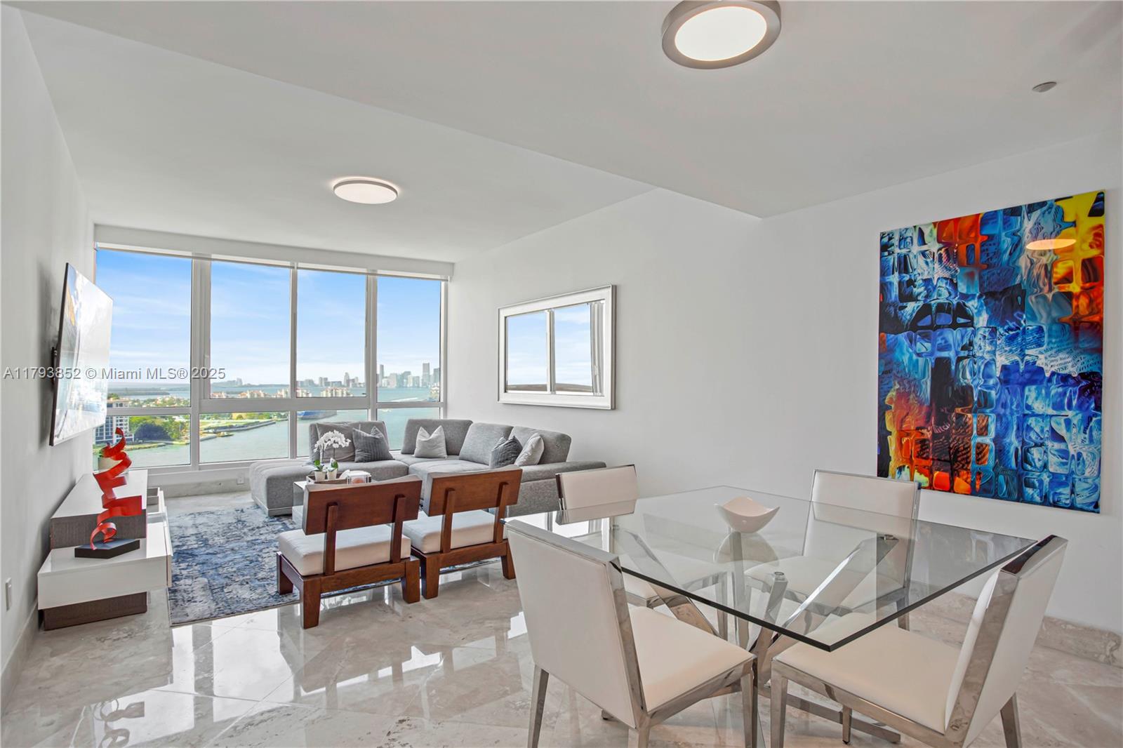100 S Pointe Dr 1803, Miami Beach, Miami-Dade County, Florida - 1 Bedrooms  
2 Bathrooms - 