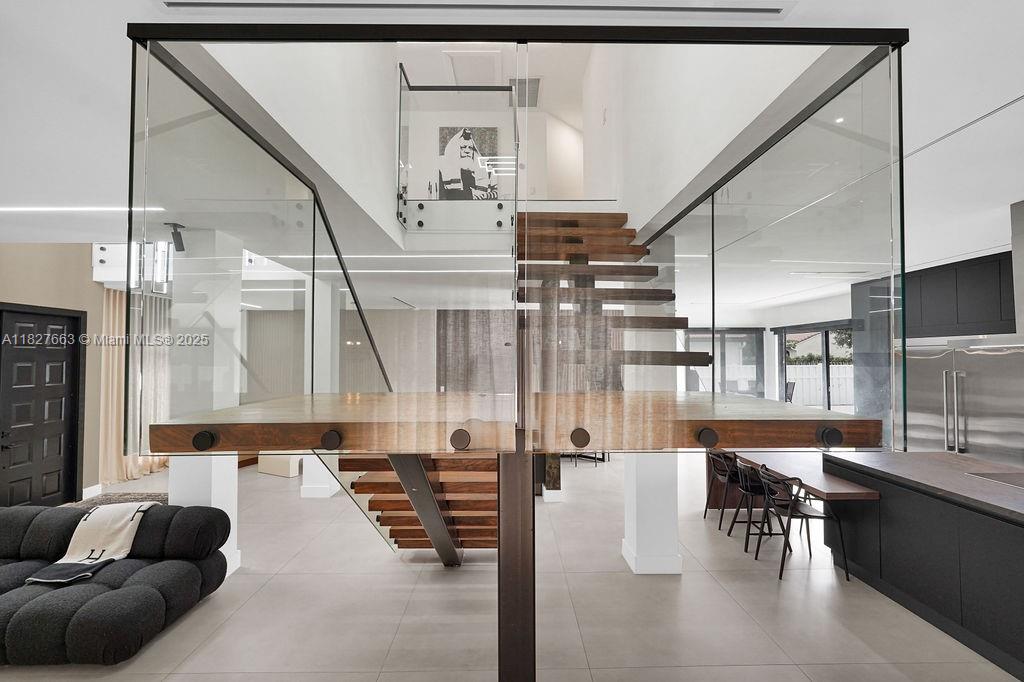 EMBASSY LAKES PHASE II - Residential