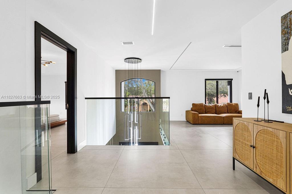 EMBASSY LAKES PHASE II - Residential