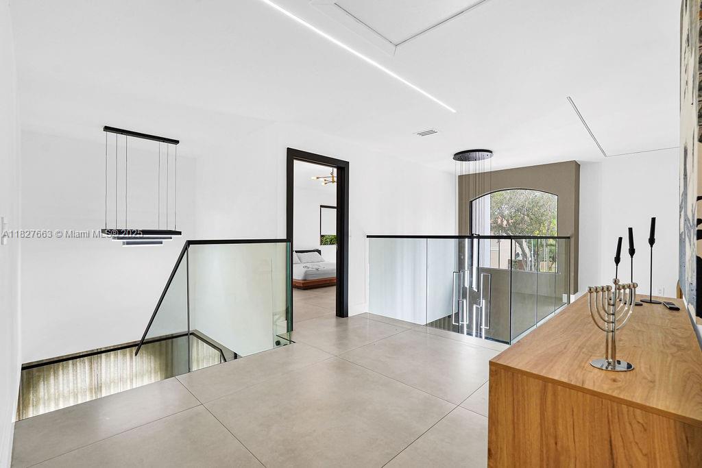 EMBASSY LAKES PHASE II - Residential