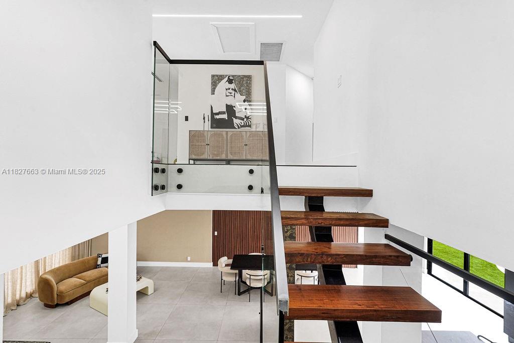 EMBASSY LAKES PHASE II - Residential