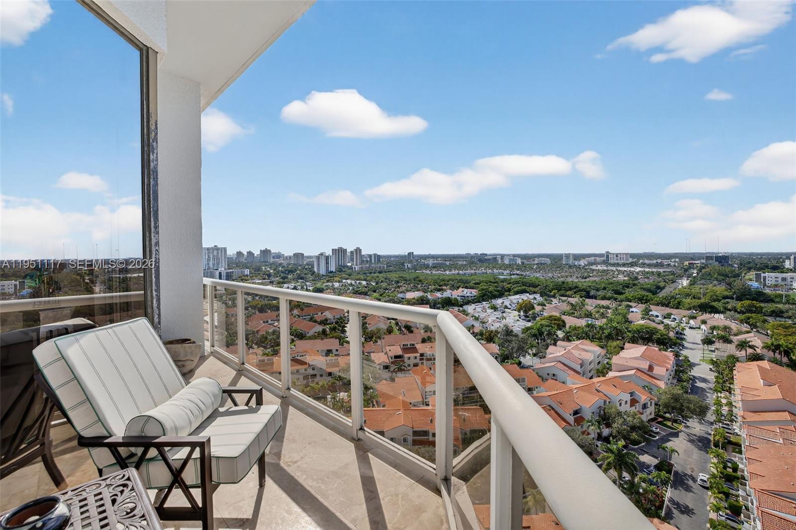 HARBOR TWS AT THE WATERWA - Residential