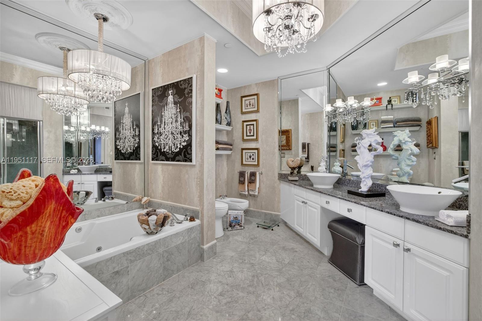 HARBOR TWS AT THE WATERWA - Residential