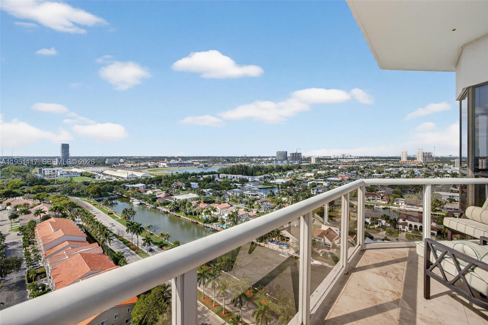 HARBOR TWS AT THE WATERWA - Residential