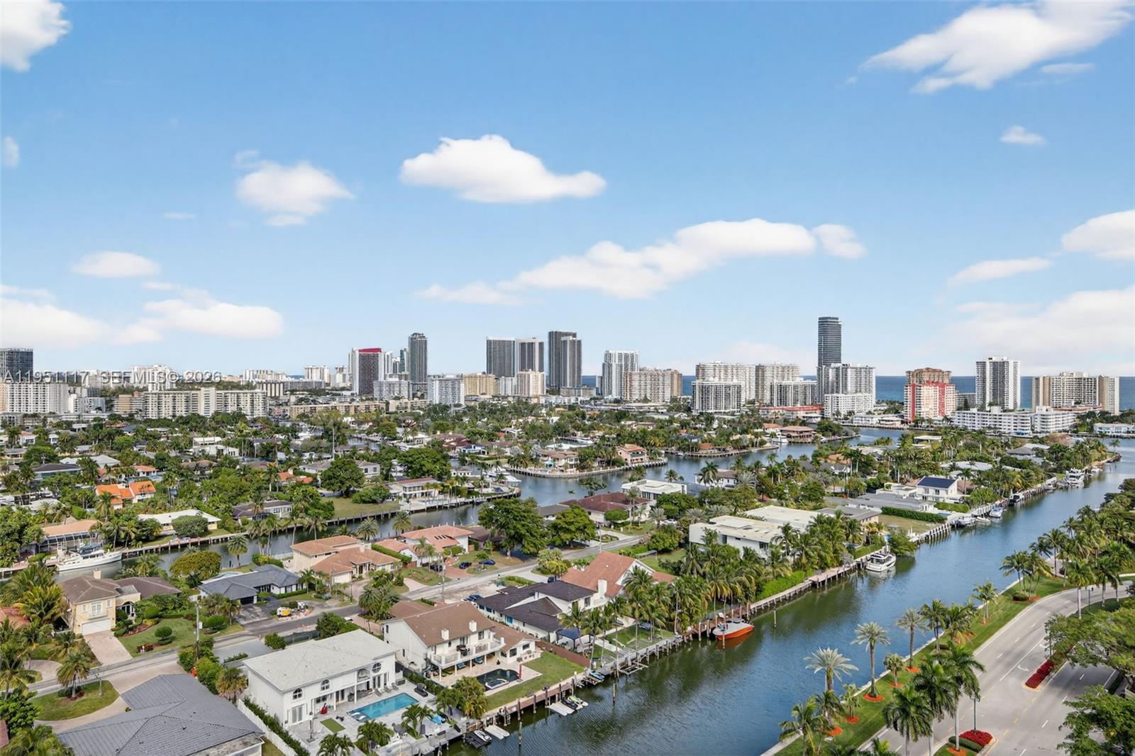 HARBOR TWS AT THE WATERWA - Residential