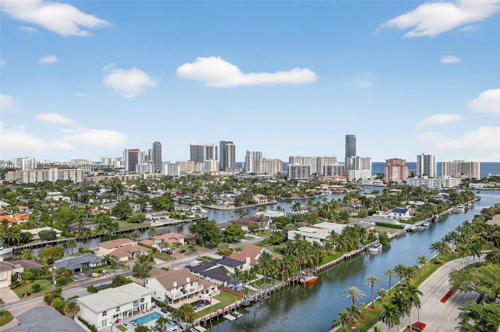 HARBOR TWS AT THE WATERWA - Residential