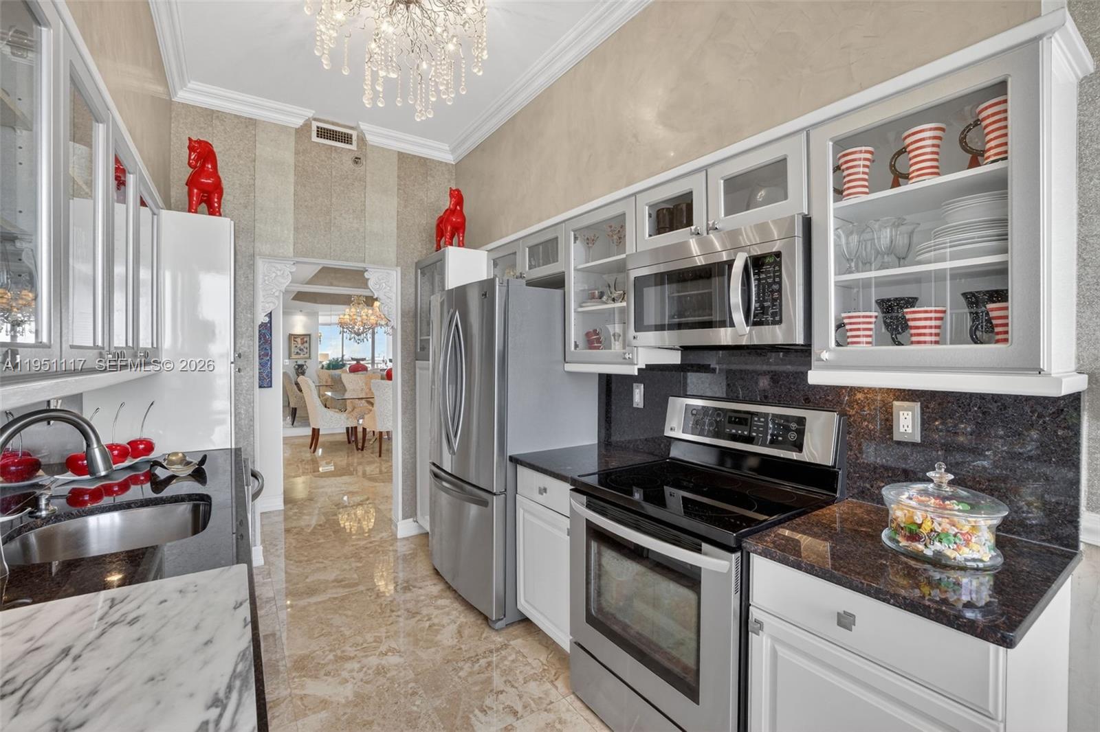 HARBOR TWS AT THE WATERWA - Residential