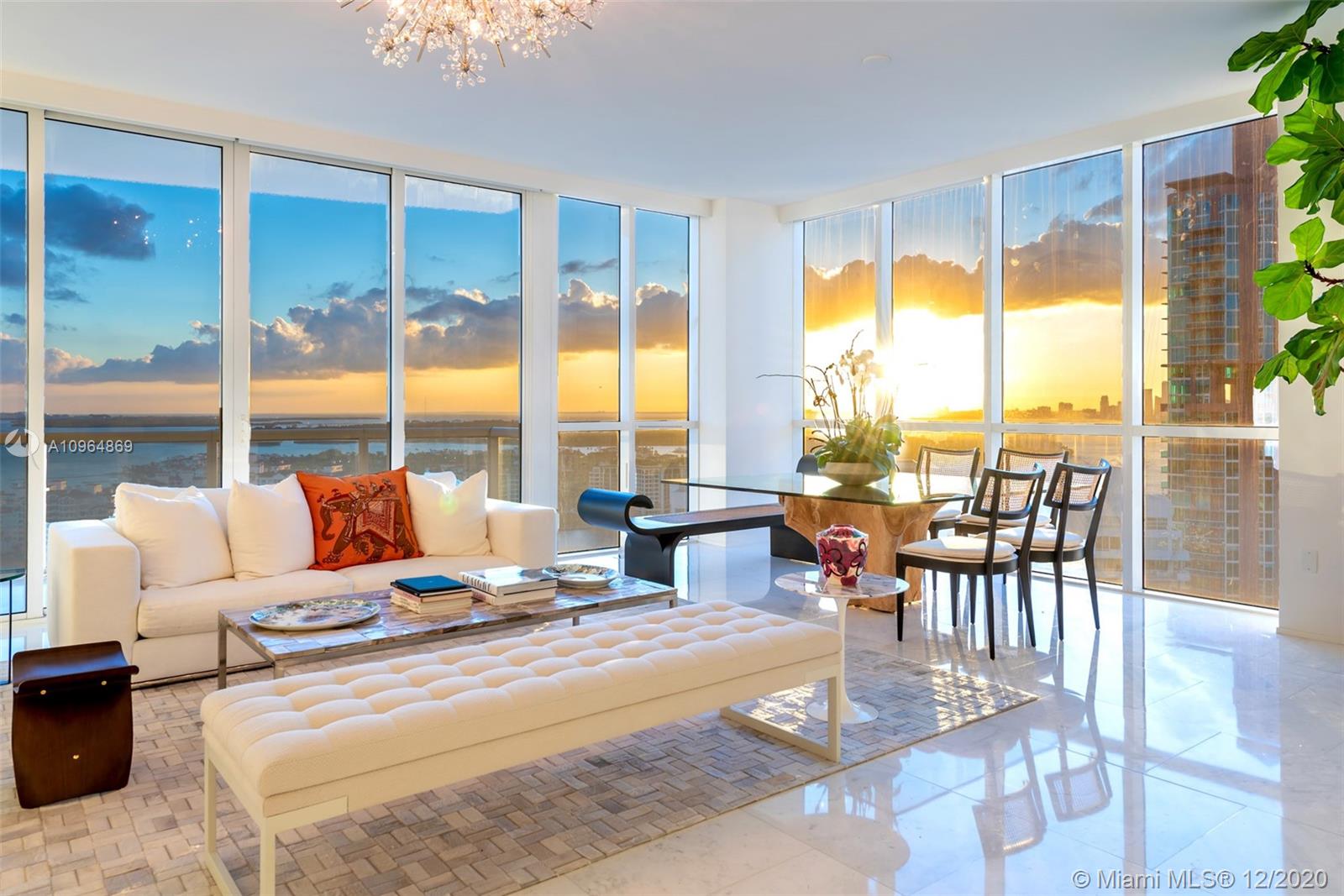 CONTINUUM ON SOUTH BEACH - Residential