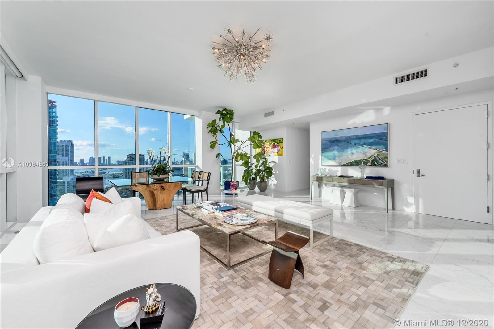 CONTINUUM ON SOUTH BEACH - Residential