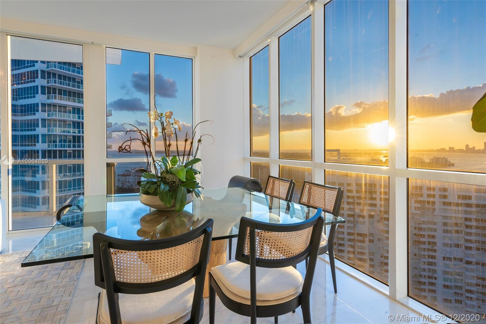 CONTINUUM ON SOUTH BEACH - Residential