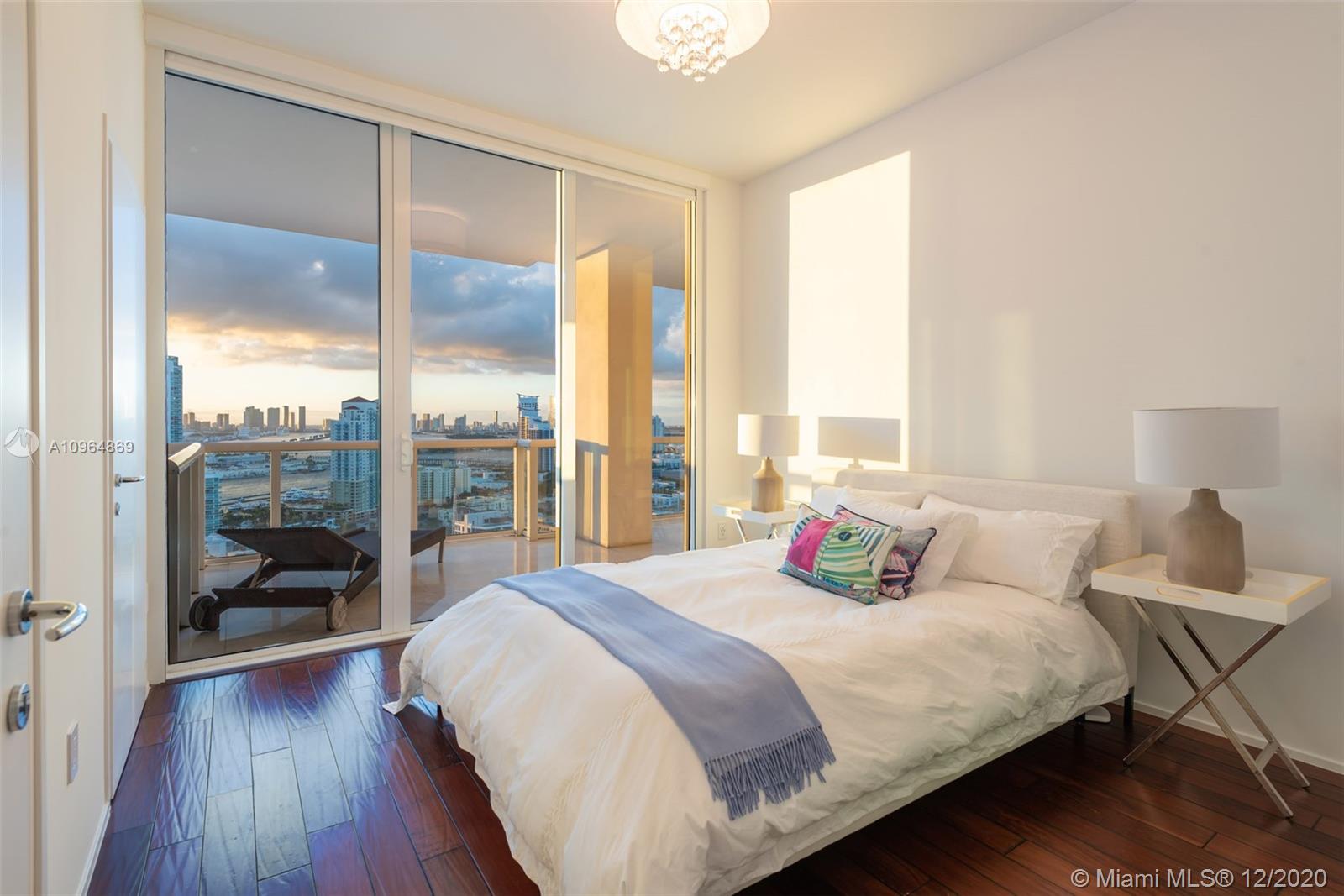 CONTINUUM ON SOUTH BEACH - Residential