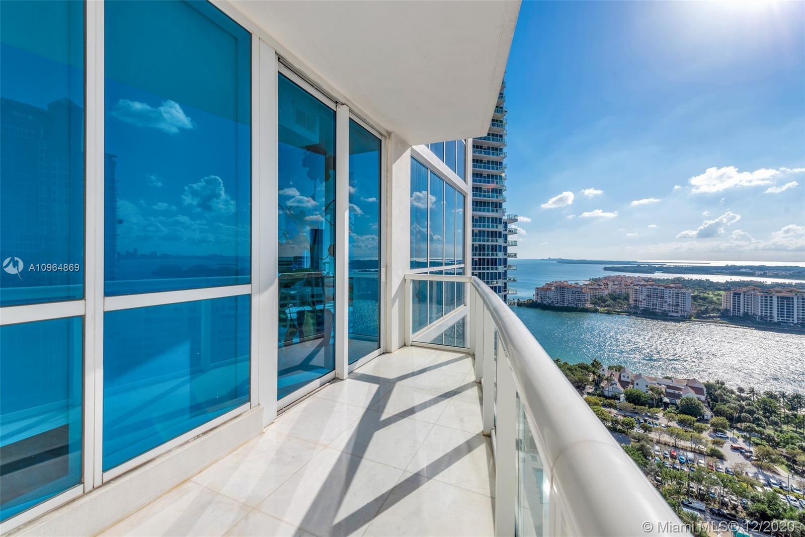 CONTINUUM ON SOUTH BEACH - Residential