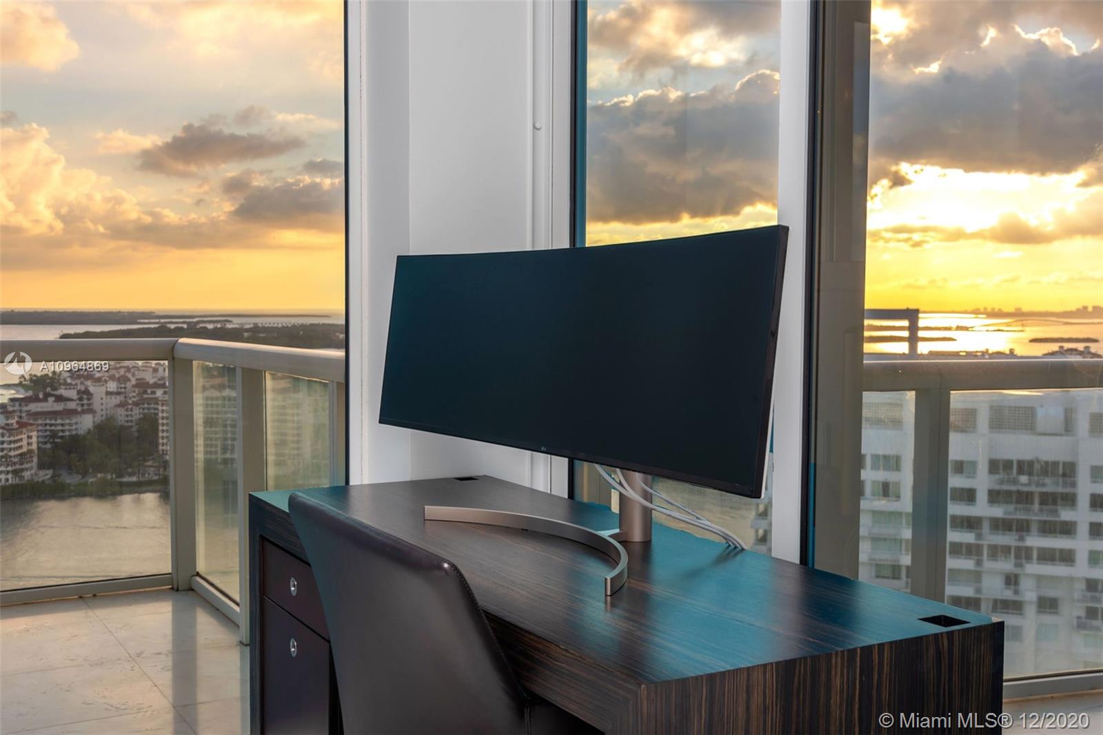 CONTINUUM ON SOUTH BEACH - Residential