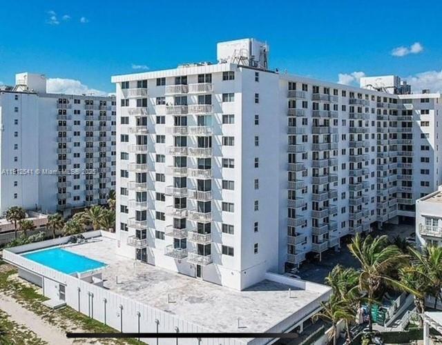 THE PRESIDENTIAL CONDO - Residential