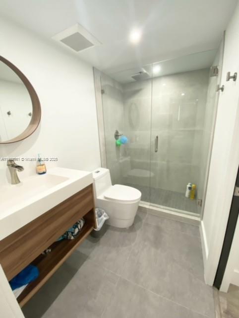 THE PRESIDENTIAL CONDO - Residential