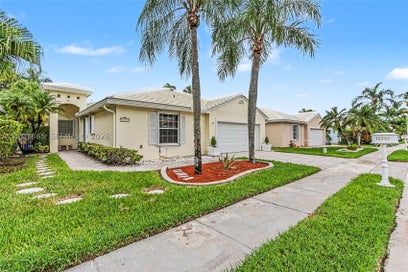 15251 Wilshire Way Pembroke Pines FL 33027
