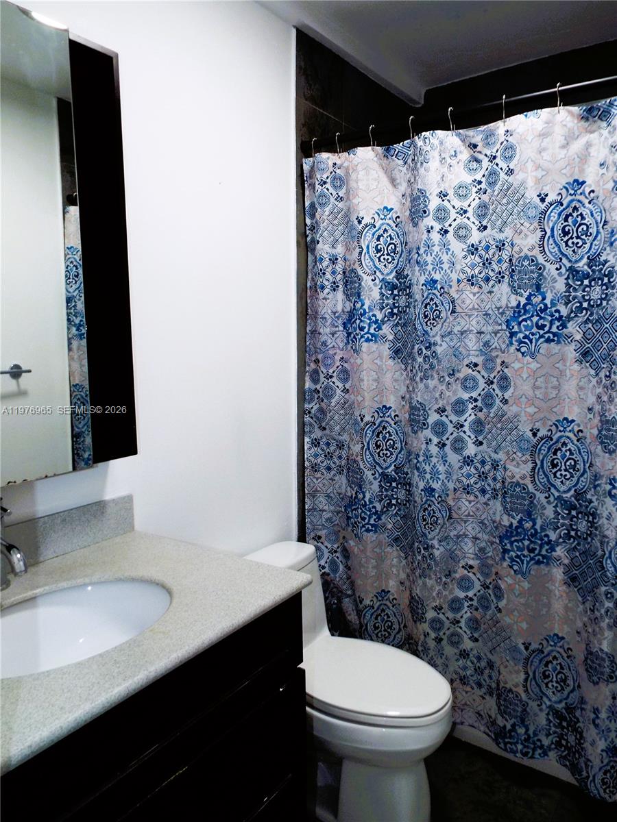 POINCIANA POINTE PHASE 1 - Residential Lease