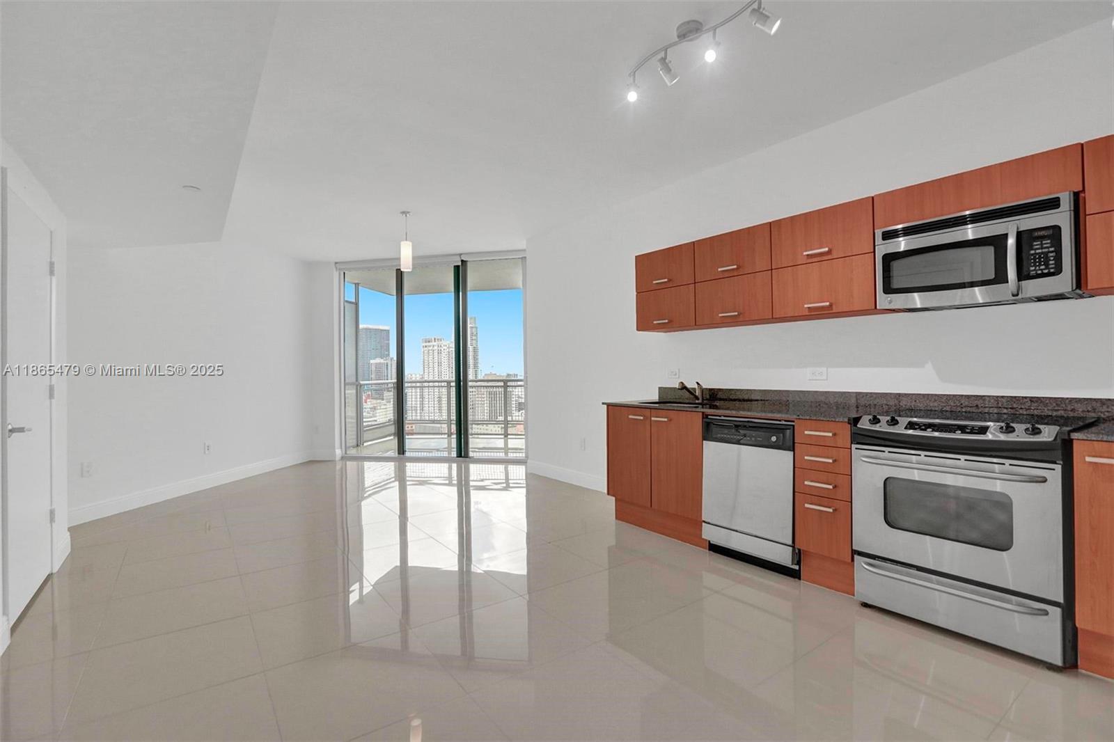 350 S Miami Ave 2911